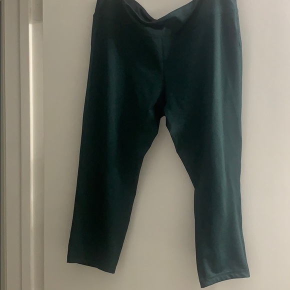 Marika Sport Capri Leggings NWOT - Picture 2 of 7